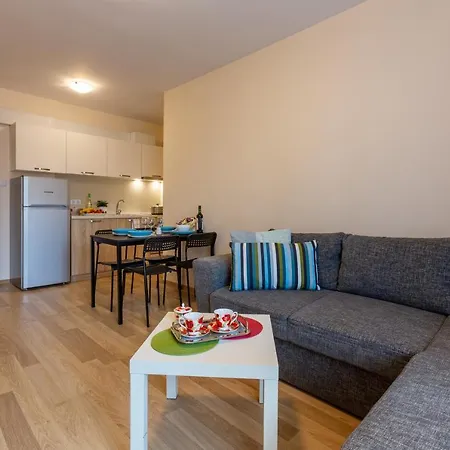 Apartment Flora Burgas City