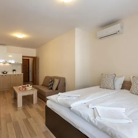 Apartament Flora *