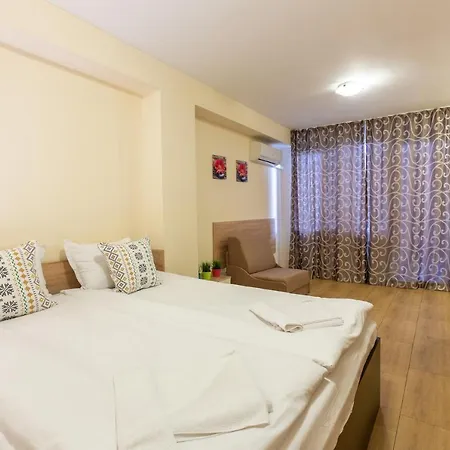 Flora Apartament Burgas City