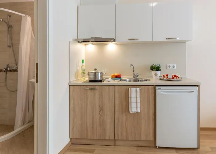 Flora * Μπουργκάς