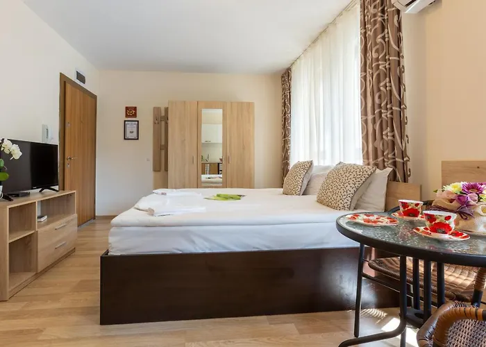 Διαμέρισμα Flora *