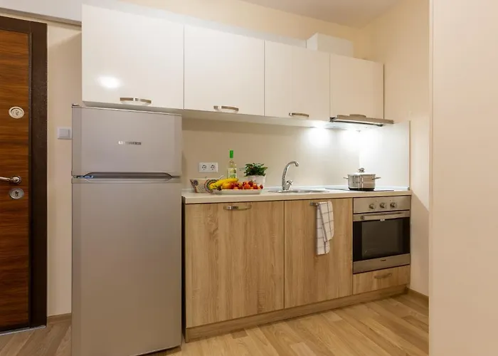 Διαμέρισμα Flora