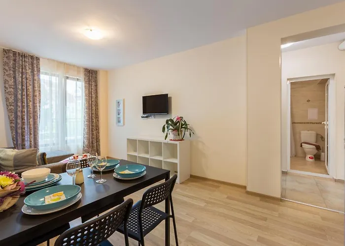 Flora Διαμέρισμα Μπουργκάς